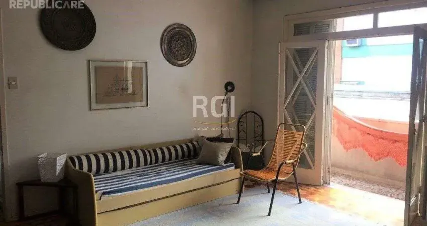 Apartamento à venda no bairro floresta com 142 m² e 3 dormitórios/quartos disponíveis.