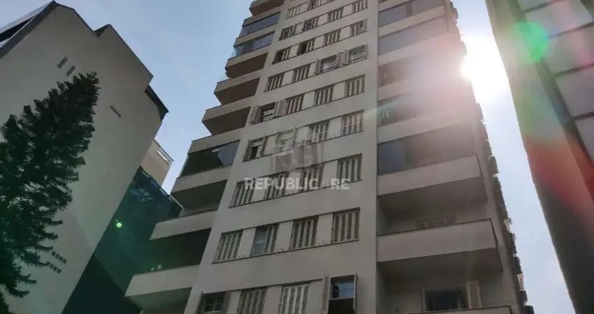 Apartamento para Venda - 120m², 3 dormitórios, 1 vaga - Centro Histórico