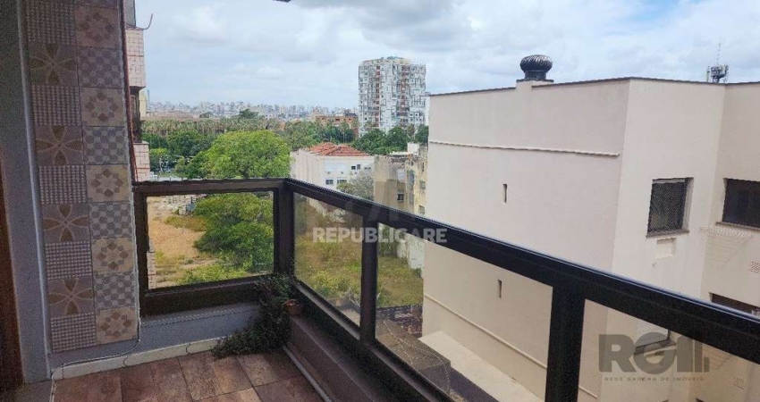 Apartamento com 01 quarto, 01 vaga escriturada coberta, Bairro Cidade Baixa