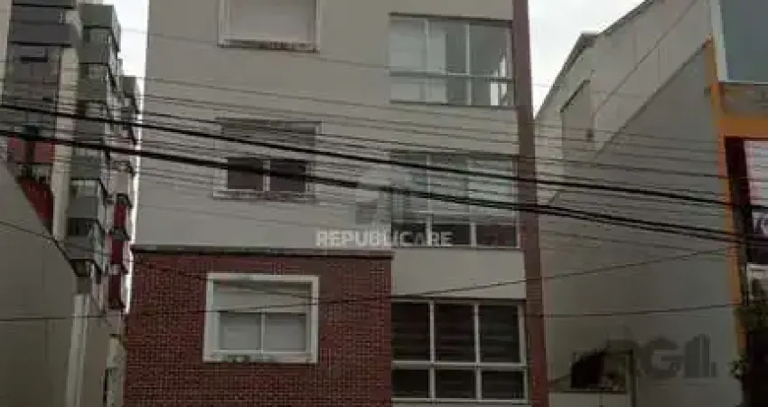 Apartamento com TERRAÇO,  localizado num dos mais sofisticados bairros de Porto