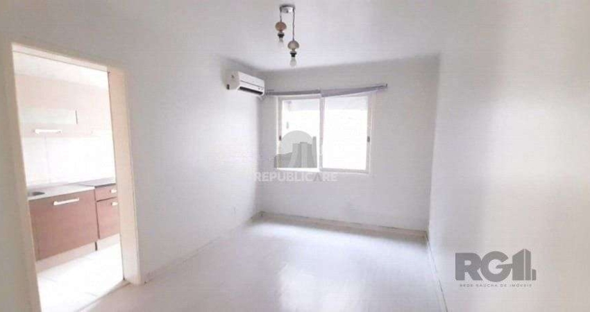 Ótimo apartamento de 38m² com 1 dormitório e 1 vaga de garagem.