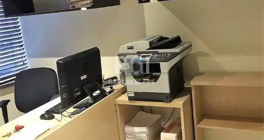 Conjunto / Sala com 43m² e vaga no Centro Histórico