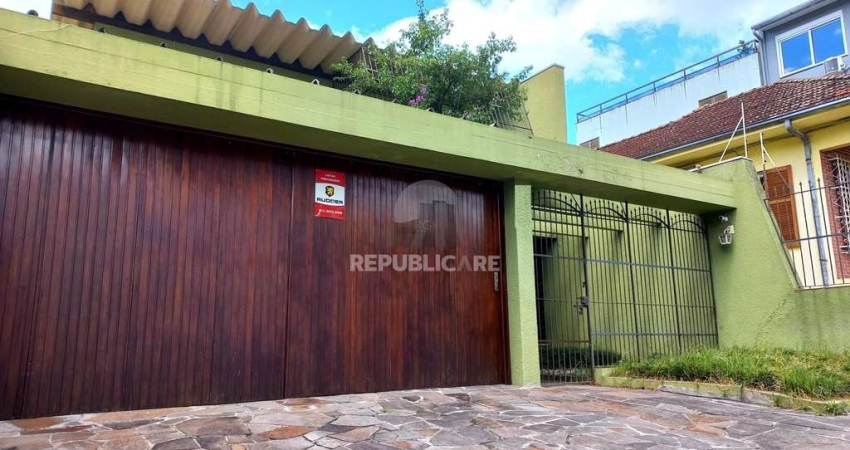 Casa para Venda - 300m², 4 dormitórios, sendo 1 suites, 2 vagas - Santana