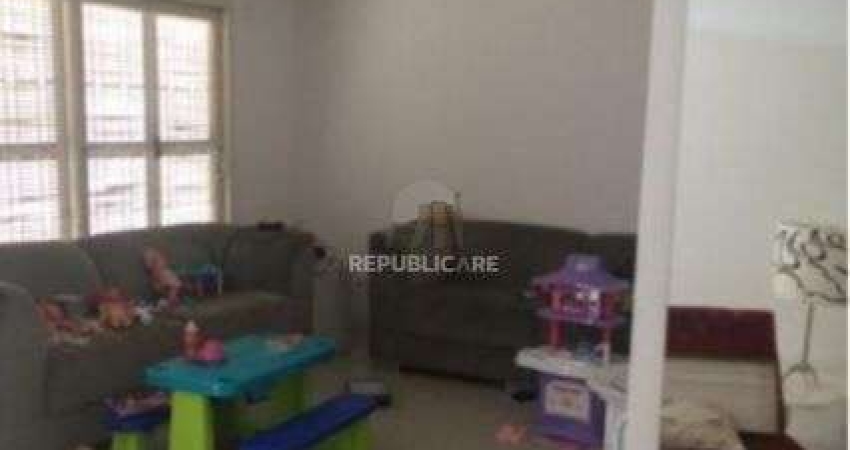 Casa para Venda - 100m², 4 dormitórios, sendo 1 suites, 3 vagas - Medianeira