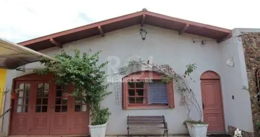 Casa Condominio para Venda - 150m², 4 dormitórios, sendo 1 suites, 2 vagas - Cri