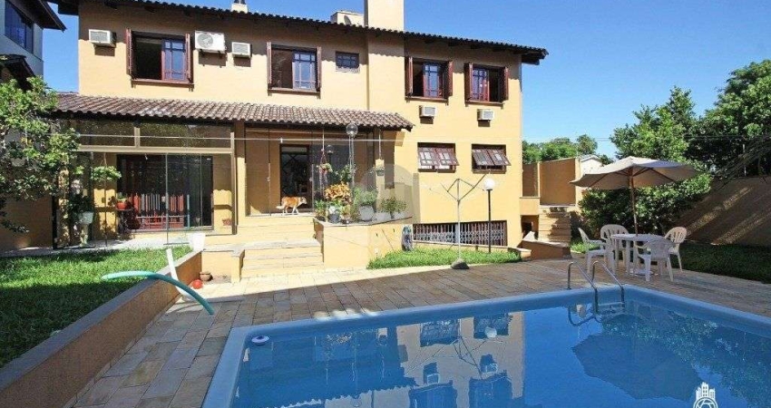 Casa para Venda - 275.72m², 4 dormitórios, sendo 3 suites, 4 vagas - Glória