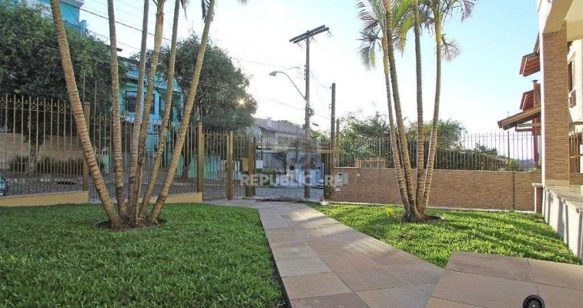Casa para Venda - 445.52m², 4 dormitórios, sendo 4 suites, 4 vagas - Teresópolis