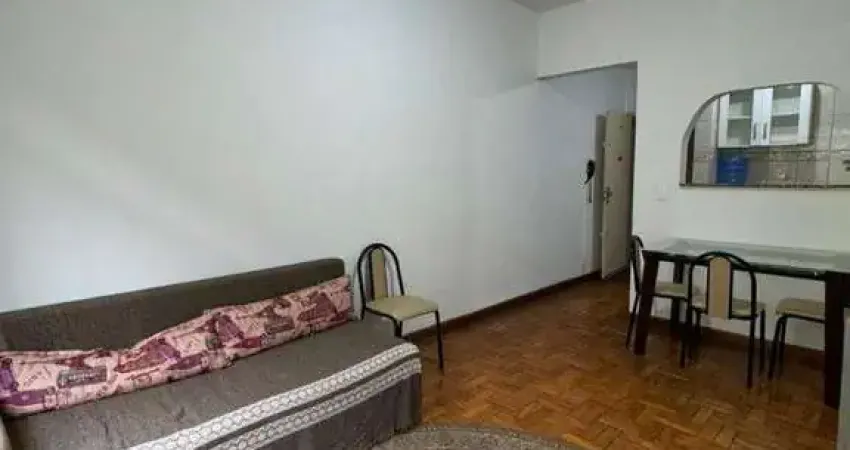 Apartamento à venda no centro histórico com 40 m² e 1 dormitório/quartos disponível.