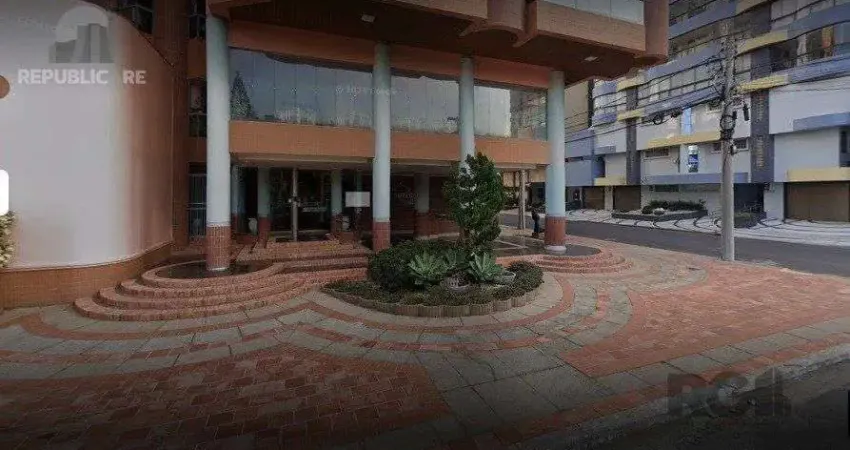 Apartamento à venda no centro com 54 m² e 1 dormitório/quarto disponível.