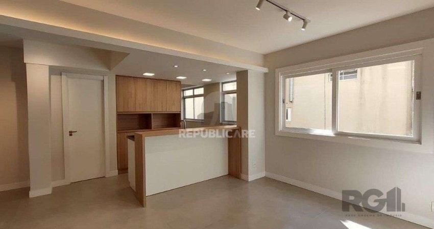 Apartamento semi mobiliado, 67m², 2 dormitórios, 1 vaga no bairro Petrópolis