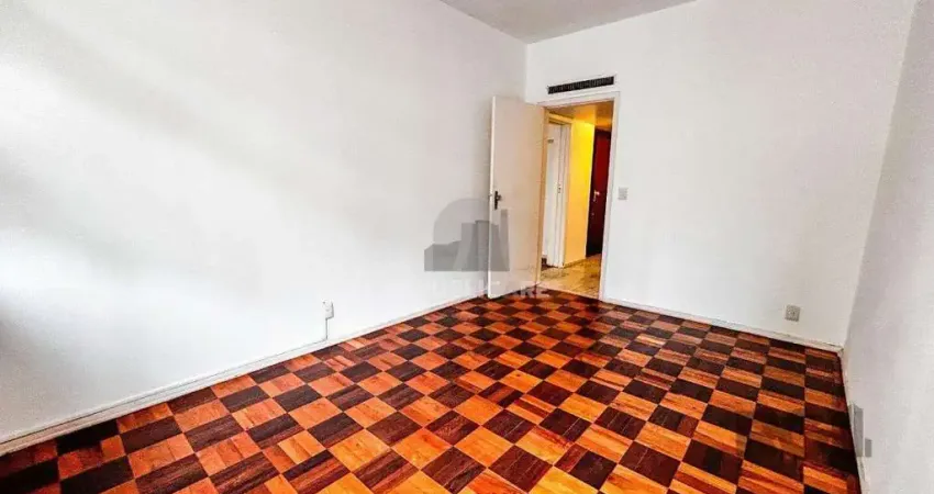 Apartamento com 3 quartos à venda na Rua Duque de Caxias, 1303, Centro Histórico, Porto Alegre