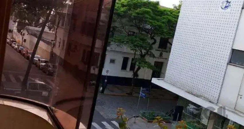 Apartamento à venda no centro histórico com 2 dormitórios/quartos e 70 m² de área útil.