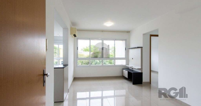 Apartamento semi-mobiliado, com área privada de 50,95 M2