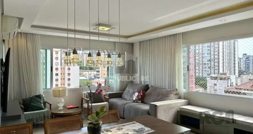 APARTAMENTO MOBILIADO COM PLANTA DIFERENCIADA E ÓTIMA LOCALIZAÇÃO