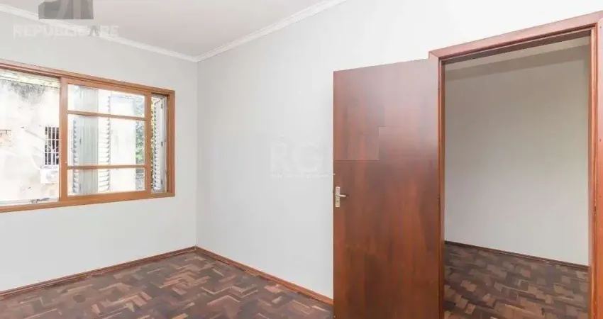 Apartamento à venda na azenha com 46 m² e 1 dormitório/quarto disponível.