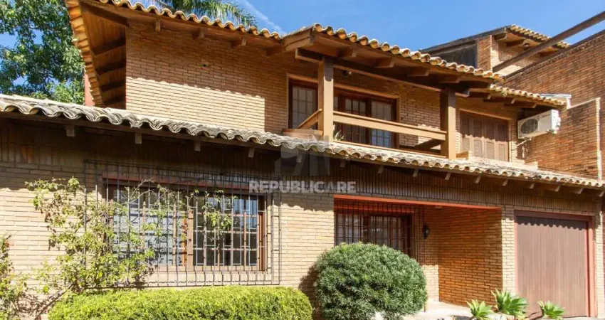 Casa Condominio para Venda - 331.2m², 4 dormitórios, sendo 4 suites, 2 vagas - T