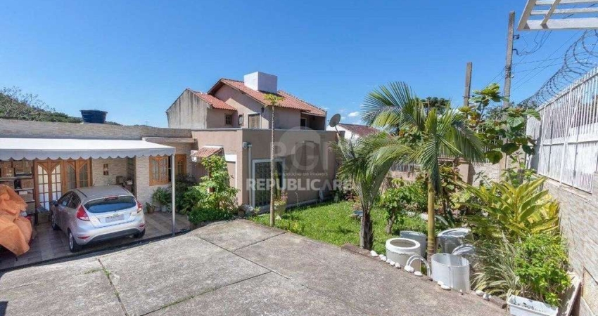 Casa para Venda - 370m², 4 dormitórios, sendo 1 suites, 6 vagas - Lomba do Pinhe