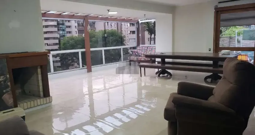 Cobertura para Venda - 296m², 3 dormitórios, sendo 1 suites, 3 vagas - Petrópoli