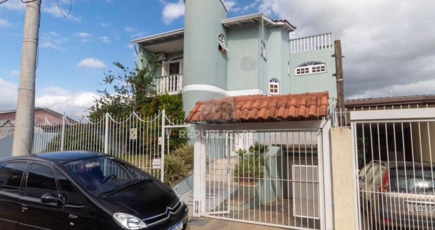 Casa para Venda - 250m², 3 dormitórios, sendo 2 suites, Partenon