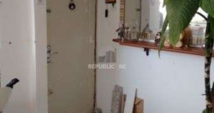 Apartamento para Venda - 68.9m², 2 dormitórios, Menino Deus