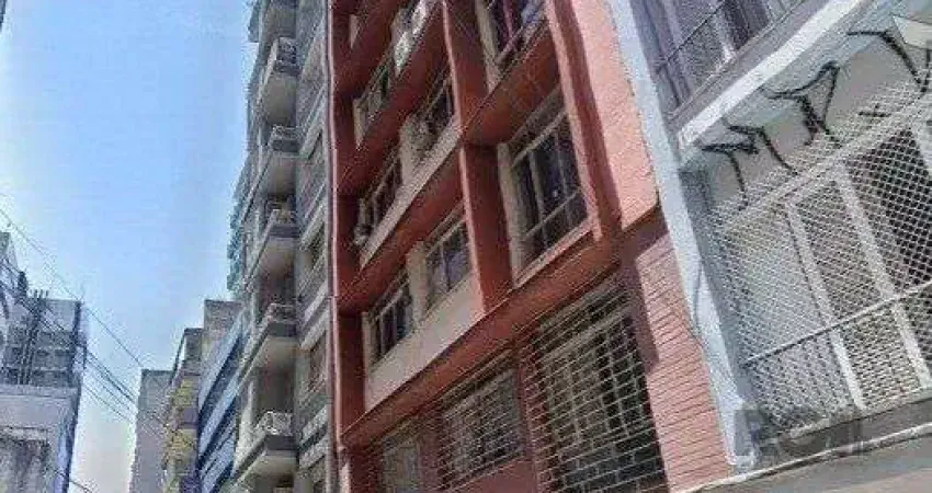 Apartamento à venda no centro histórico com 1 dormitório e 39 m² de área útil.