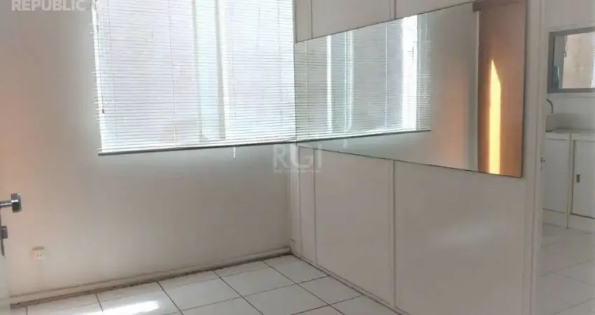 Escritório à venda no centro histórico com área útil de 21 m² disponível para negociações