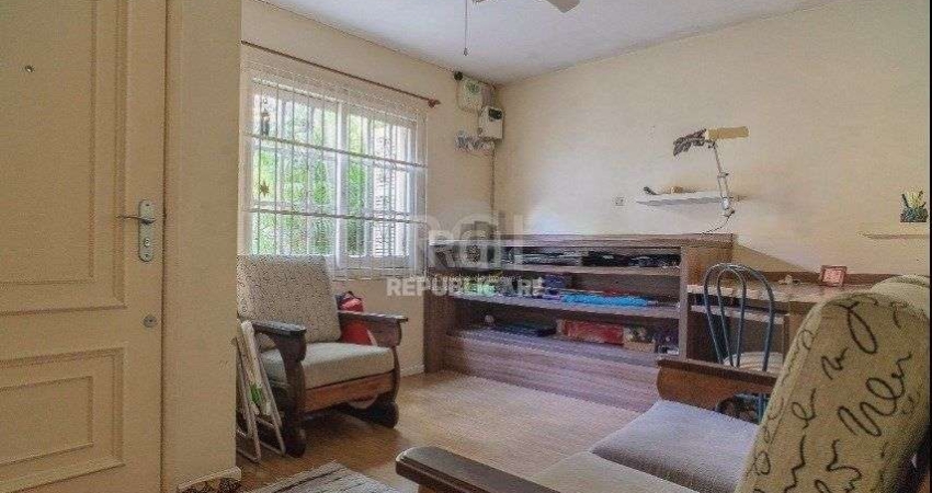 Casa para Venda - 147.56m², 2 dormitórios, 2 vagas - Partenon