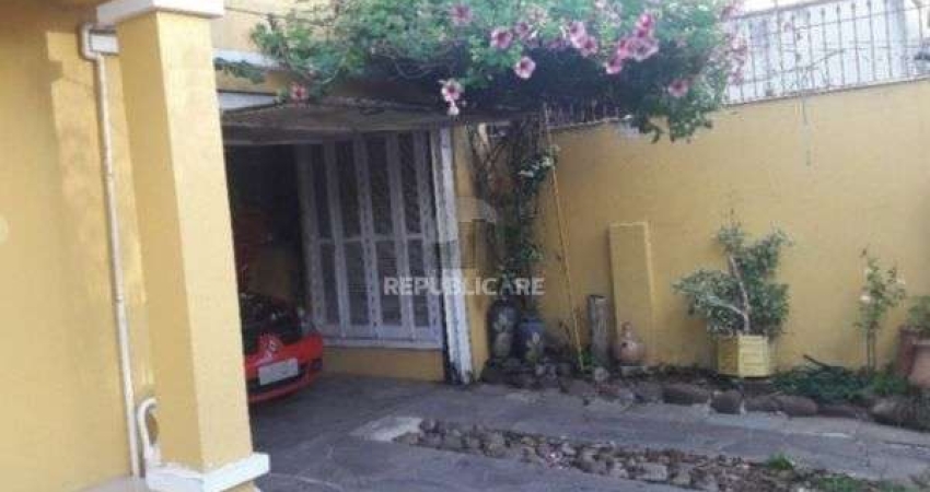 Casa para Venda - 176m², 2 dormitórios, 4 vagas - Santana