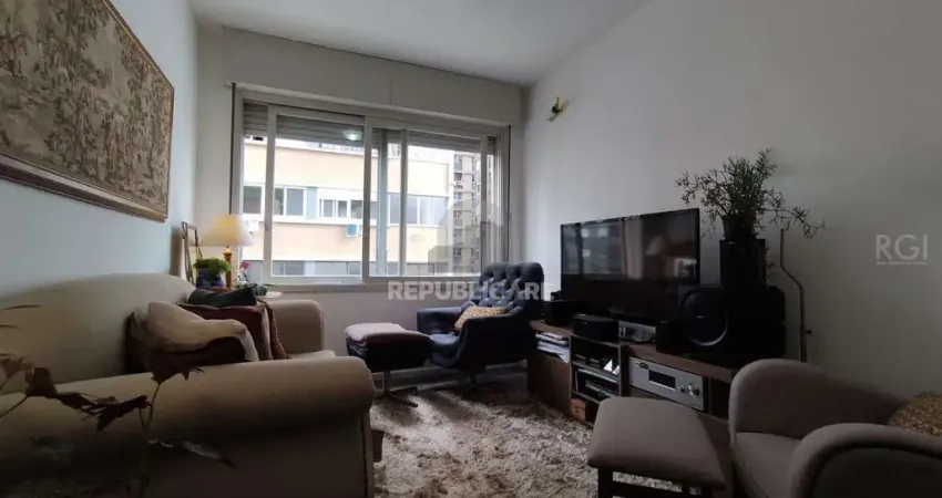 Apartamento à venda no centro histórico com 62m² e 2 dormitórios/quartos disponíveis