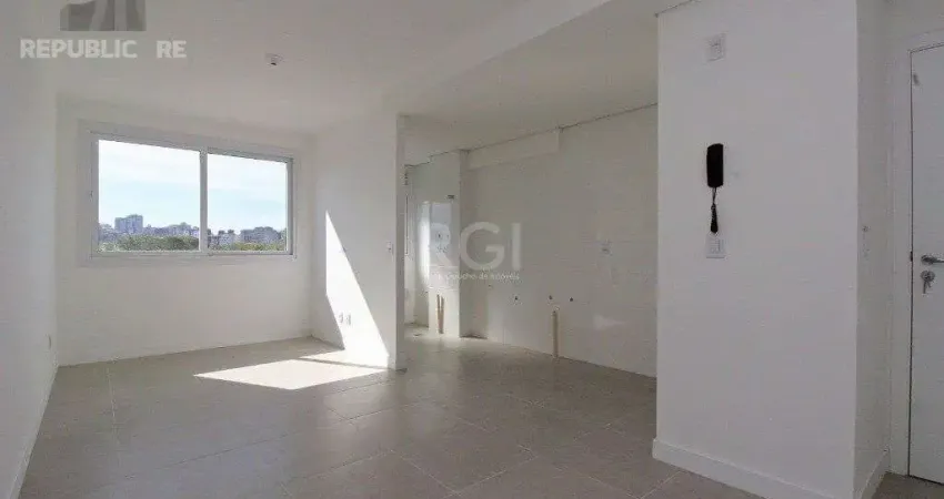 Apartamento à venda no centro histórico com 57m² e 2 dormitórios/quartos disponíveis.