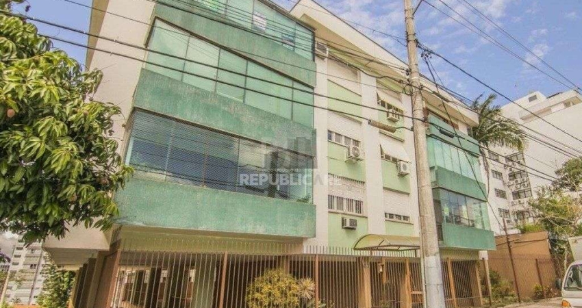 Apartamento para Venda - 192m², 3 dormitórios, sendo 1 suites, 2 vagas - Petrópo