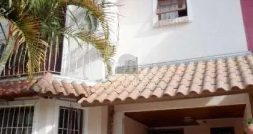 Casa Condominio para Venda - 162m², 3 dormitórios, sendo 1 suites, 2 vagas - Gua