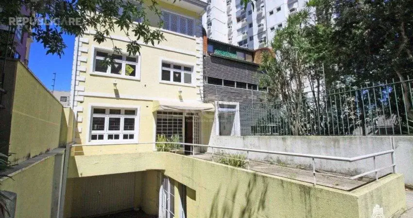 Casa residencial à venda no bairro rio branco com 258 m² e 3 dormitórios/quartos.