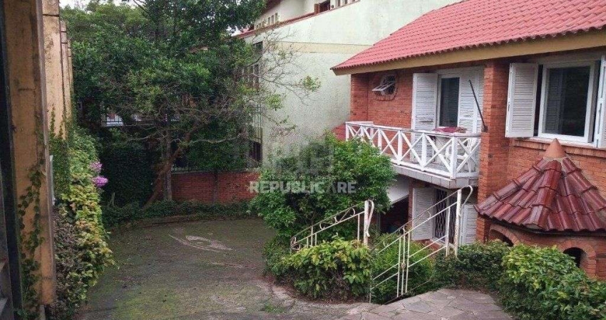 Casa para Venda - 256.87m², 3 dormitórios, sendo 1 suites, 2 vagas - Teresópolis