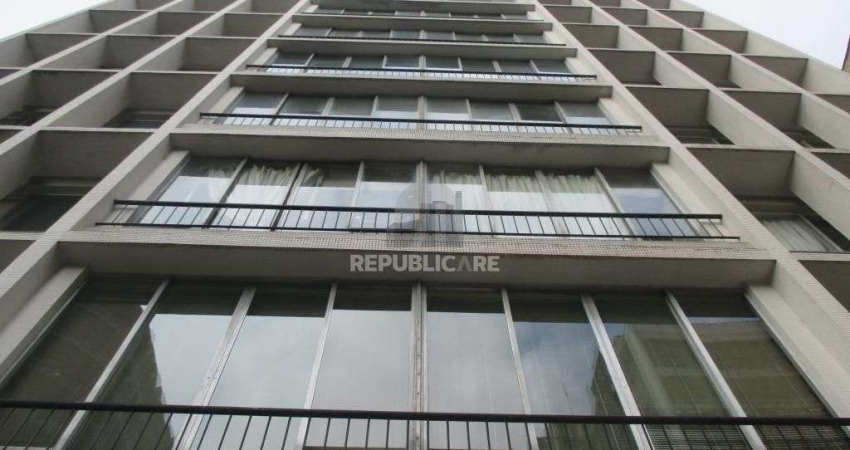 Apartamento para Venda - 219m², 3 dormitórios, sendo 2 suites, 1 vaga - Centro H