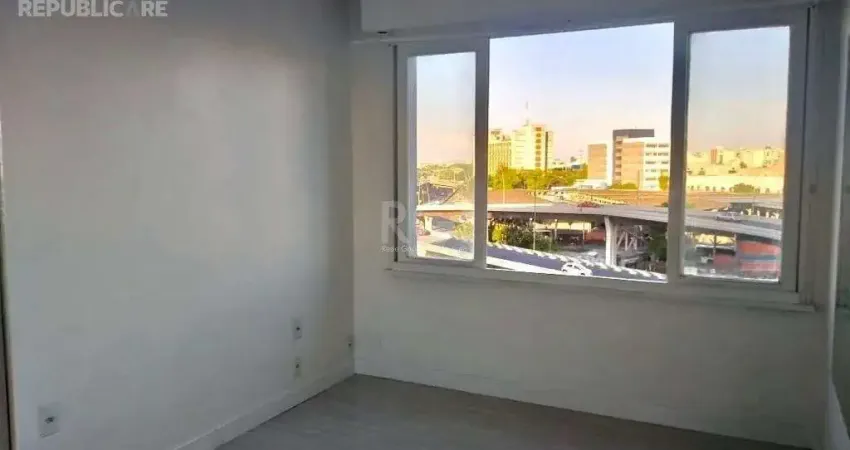 Escritório à venda no centro histórico com 64 m² de área útil disponível