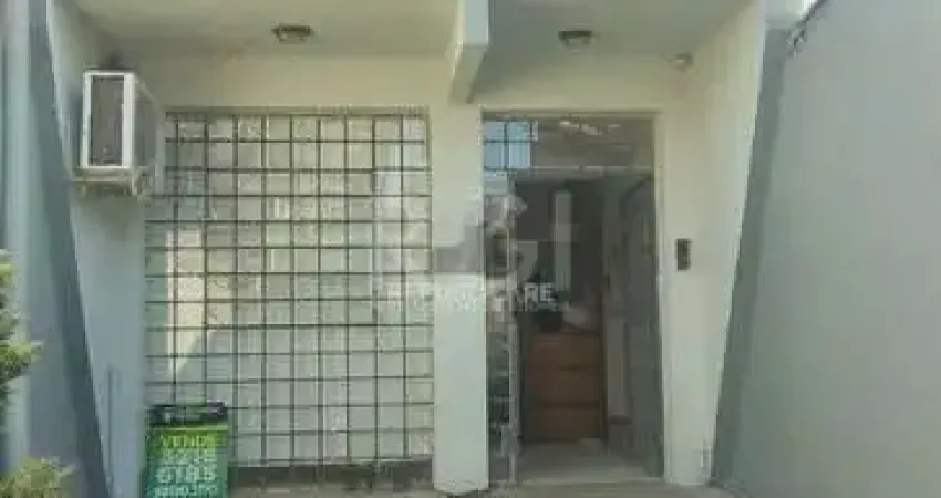 Casa Comercial para Venda - 100m², 0 dormitórios, Menino Deus