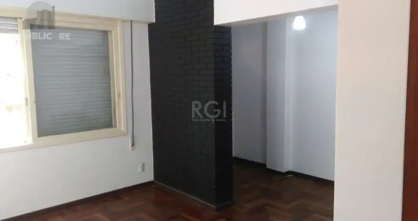 Apartamento à venda no Centro Histórico com 1 dormitório e 59 m² de área útil.