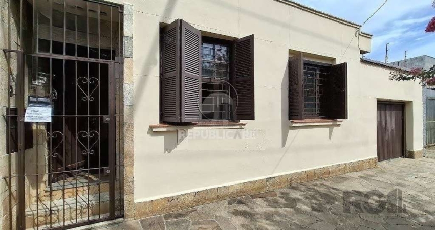 Casa para Venda - 90m², 2 dormitórios, 4 vagas - São Geraldo
