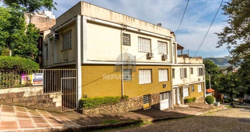 Apartamento para Venda - 61.47m², 2 dormitórios, 1 vaga - Petrópolis