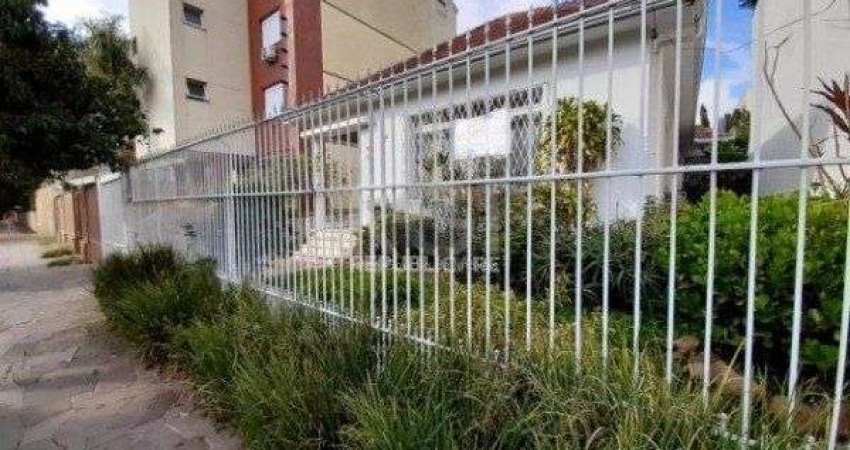 Terreno para Venda - 228m², 3 dormitórios, sendo 1 suites, 2 vagas - Menino Deus