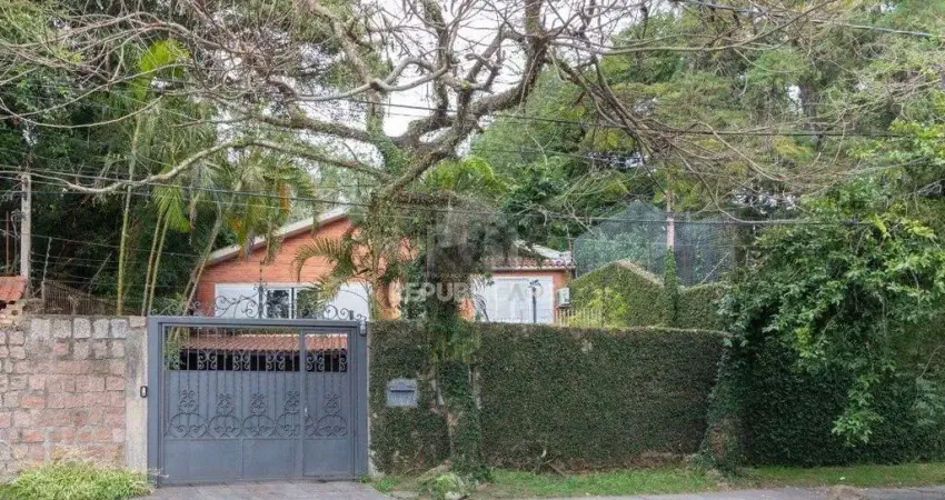 Casa para Venda - 300m², 4 dormitórios, sendo 2 suites, 4 vagas - Vila Assunção