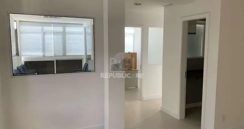 Sala comercial na Getúlio Vargas com 81,92m² privativos