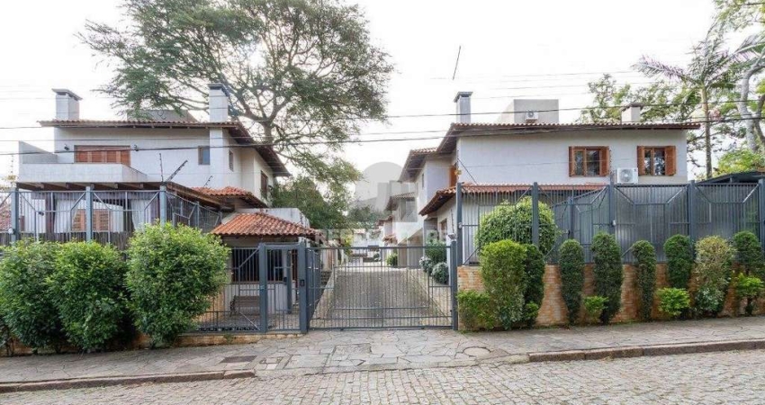 Casa em condomínio para Venda com 4 dormitórios, sendo 1 suites e 4 vagas no bai