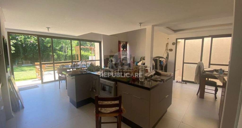 Casa Condominio para Venda - 300m², 3 dormitórios, sendo 3 suites, 4 vagas - Ter