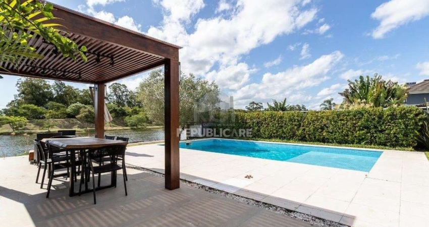 Casa Condominio para Venda - 340m², 4 dormitórios, sendo 4 suites, 4 vagas - Ter