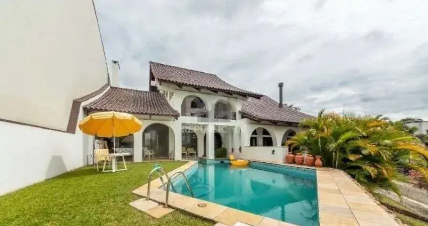 Casa para Venda - 456m², 3 dormitórios, sendo 2 suites, 2 vagas - Vila Assunção