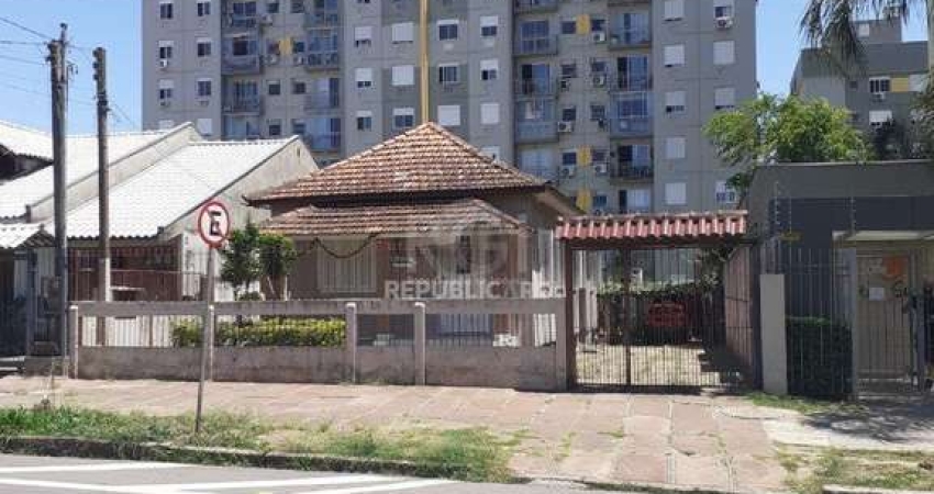Casa com 2 quartos à venda na Rua Doutor Barcelos, 2406, Tristeza, Porto Alegre