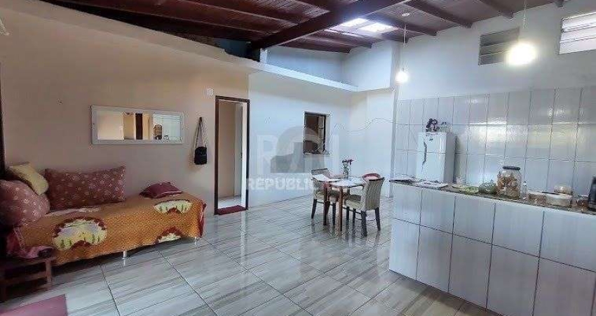Casa para Venda - 156m², 2 dormitórios, 3 vagas - Campo Novo
