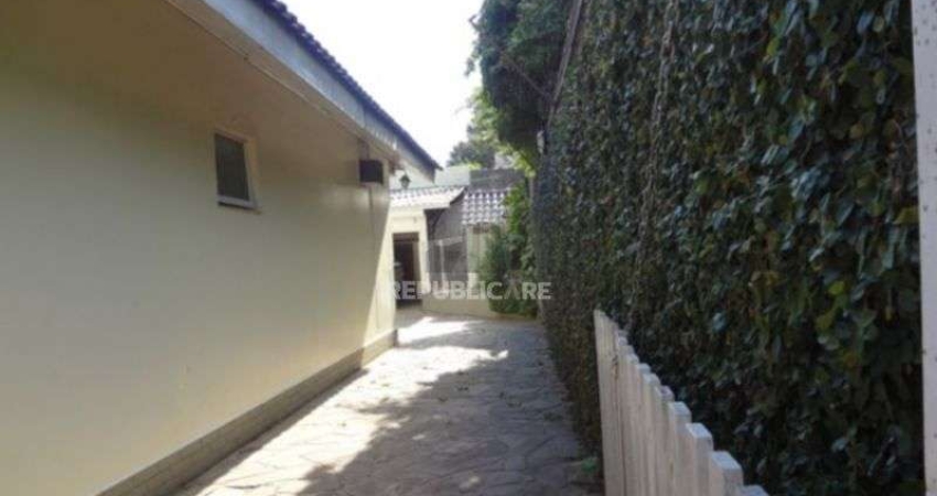 Casa para Venda - 269m², 3 dormitórios, Cristal